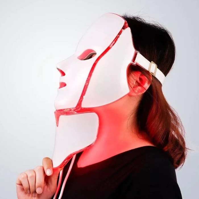 LED Light Therapy Face Mask for Flawless Skin - Image 3