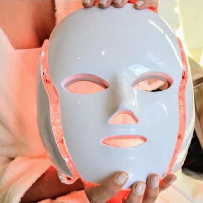 LED Light Therapy Face Mask for Flawless Skin - Image 7
