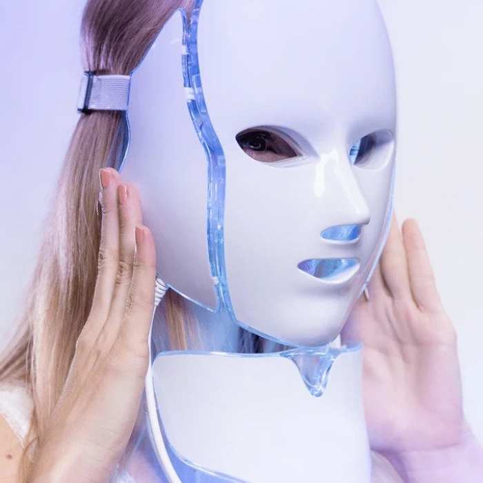 LED Light Therapy Face Mask for Flawless Skin - Image 9